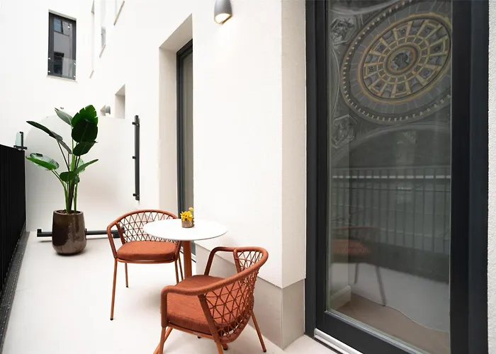 Radisson Collection Hotel, Basilica