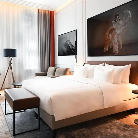 Radisson Collection Hotel, Basilica