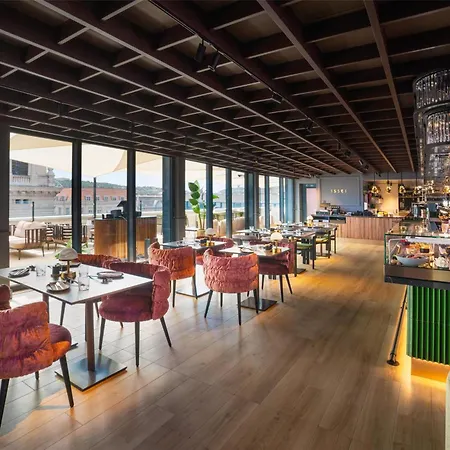 Szálloda Radisson Collection Hotel, Basilica 5*