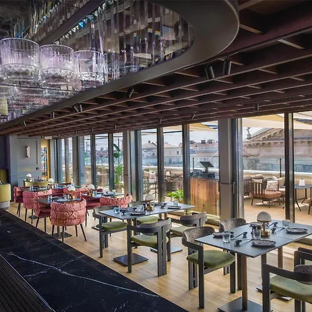 Radisson Collection Hotel, Basilica 5*