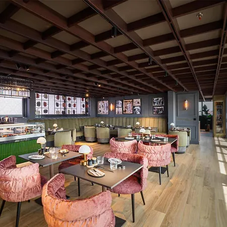 Radisson Collection Hotel, Basilica Hotel 5*