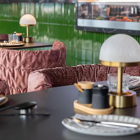 Radisson Collection Hotel, Basilica Hotel