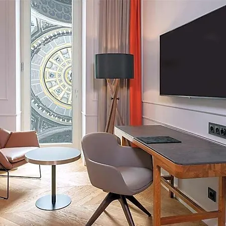 Radisson Collection Hotel, Basilica