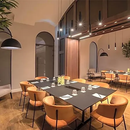 호텔 Radisson Collection Hotel, Basilica 부다페스트