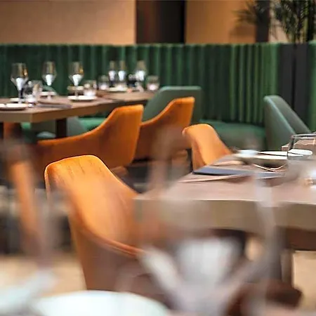 Radisson Collection Hotel, Basilica 호텔