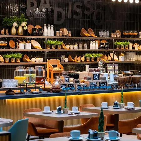 מלון Radisson Collection Hotel, Basilica 5*